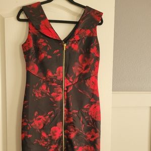 En Focus Sexy Red Floral Dress with Zipper Feature